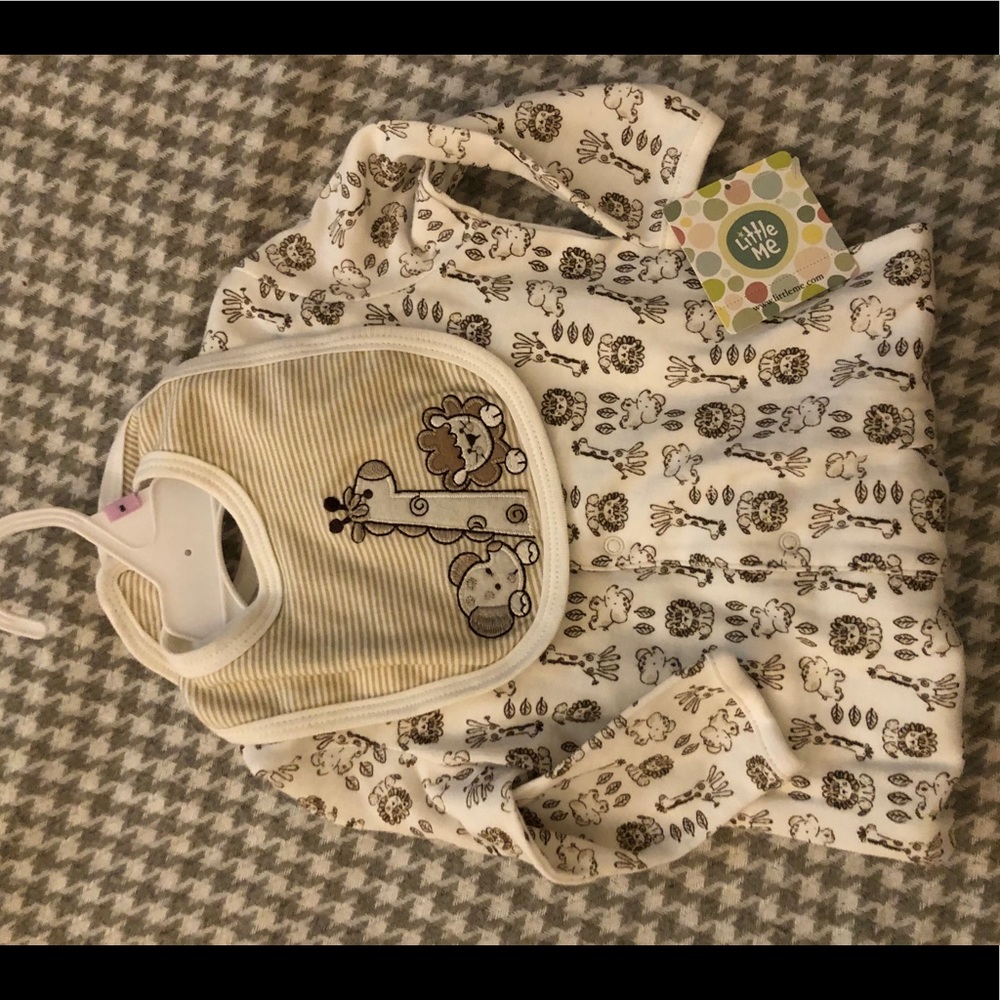 NWT safari jungle Footie with Bib